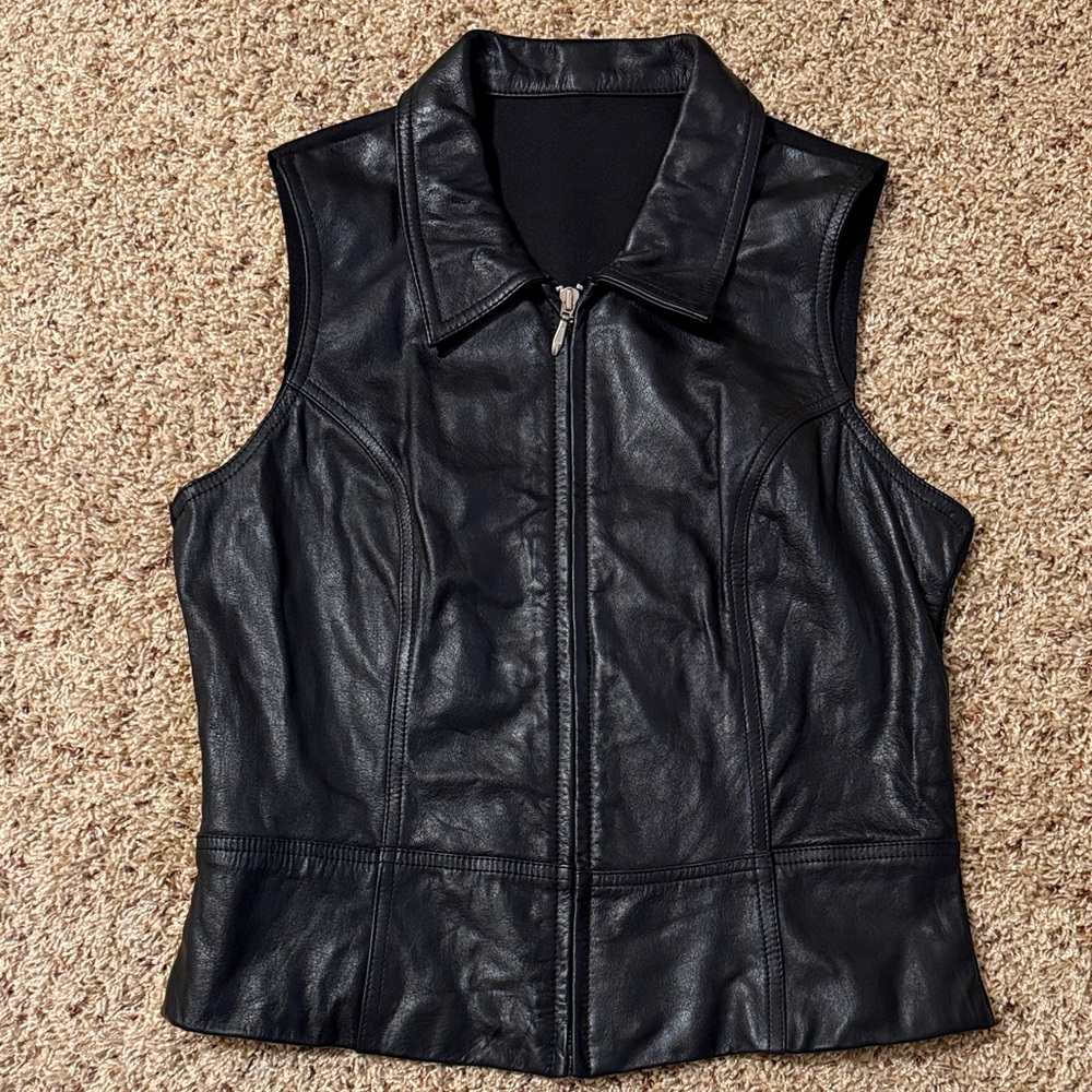 Wilsons Leather Black Vest Women's L
Stretch Mesh Back